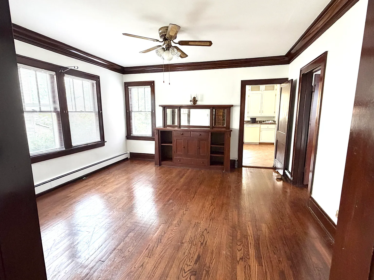 2 bed, 1371 sqft, $1,400 — Photo 2