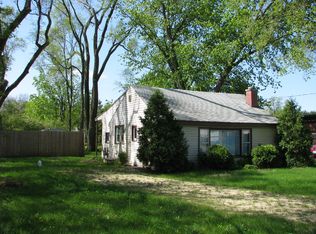 5445 Williams Dr, Roscoe, IL 61073