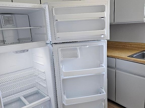 3rd image of 132 5th St APT 2