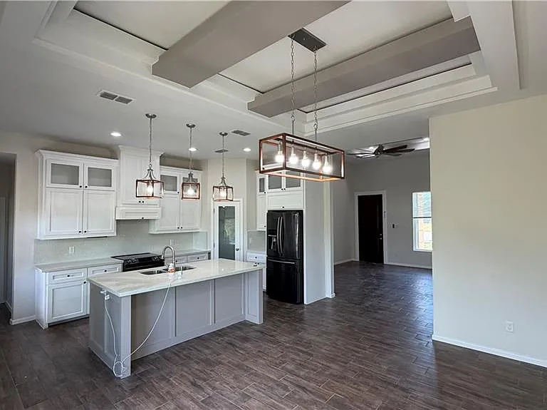 714 Santa Isabel St — Photo 3
