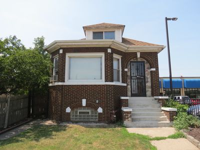10540 S Avenue B, Chicago, IL, 60617