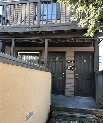 5th image of 2916 Hoyt Ave
