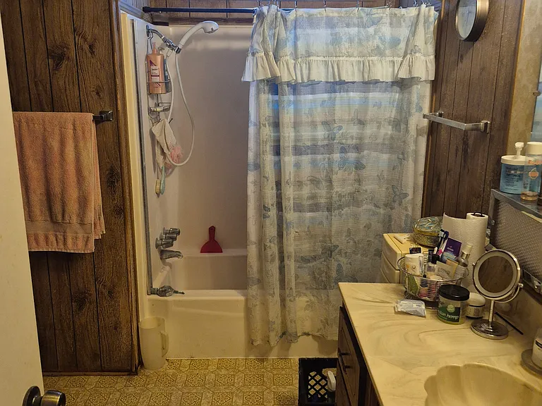 7121 Macarthur Rd — Photo 12