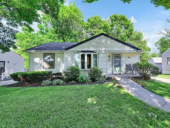2nd image of 70 Chateau Dr