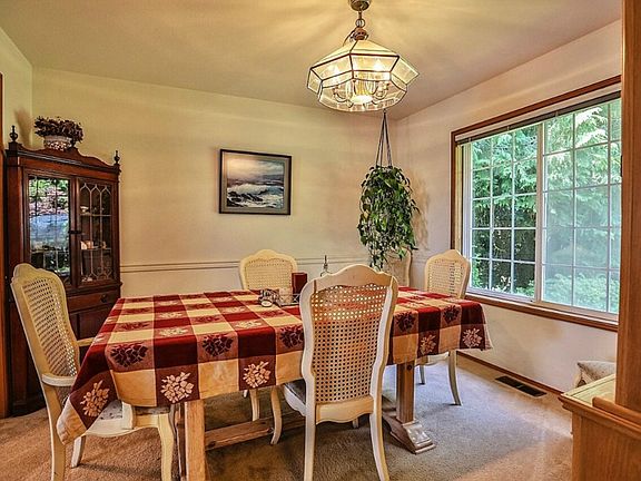 4th image of 4932 SE Wheatland Ct