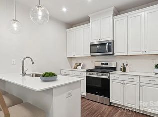 9454 Munsing Dr, Charlotte, NC 28269