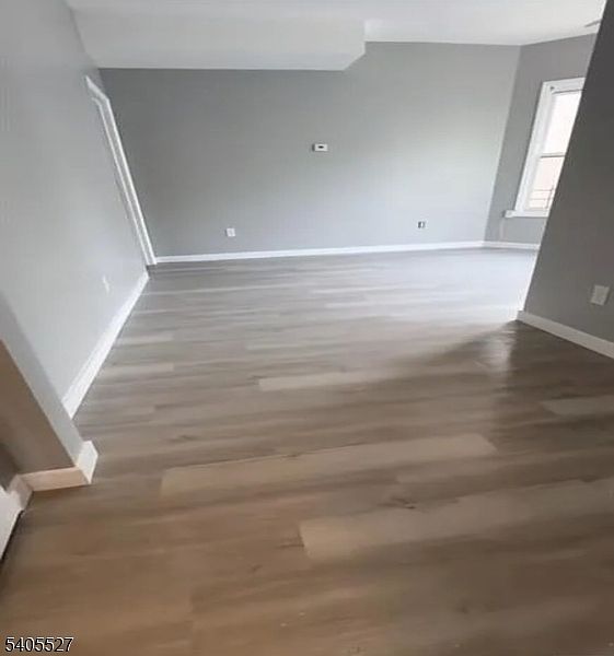 2nd image of 54 N 4Th St