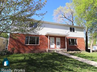 4820 Hillside St #2, Lincoln, NE 68506