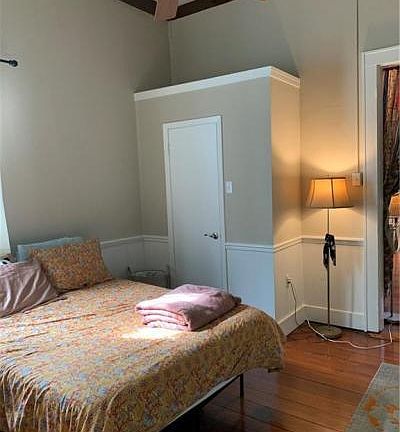 5th image of 715 Congress St