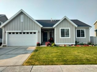 1030 E Nicholes Ave, Layton, UT 84040