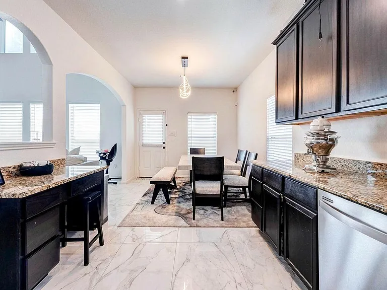 22127 Roxanne Field Ln — Photo 15