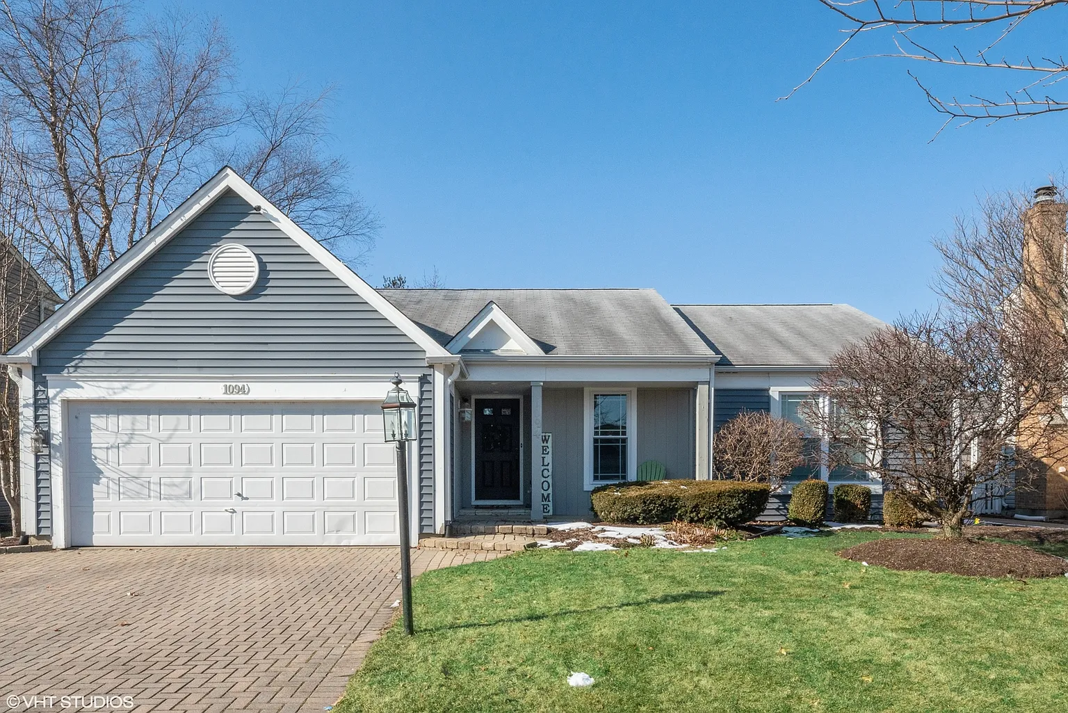 1094 Baybrook Ln photo 1
