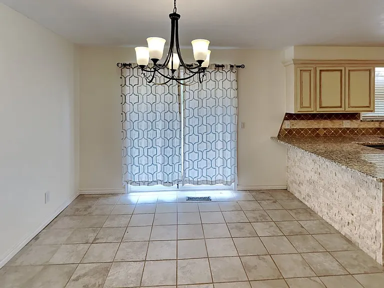 908 East Dr — Photo 10