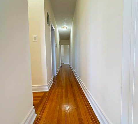 2nd image of 610 W 178th St #6