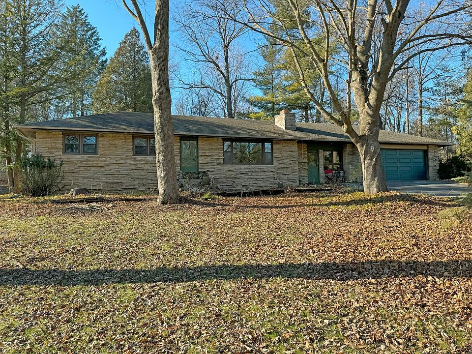 1st image of W221N8371 Hoag LANE