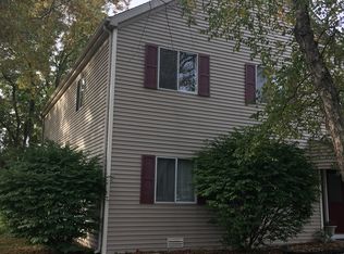 2117 Dogwood Ln, Chesterton, IN 46304