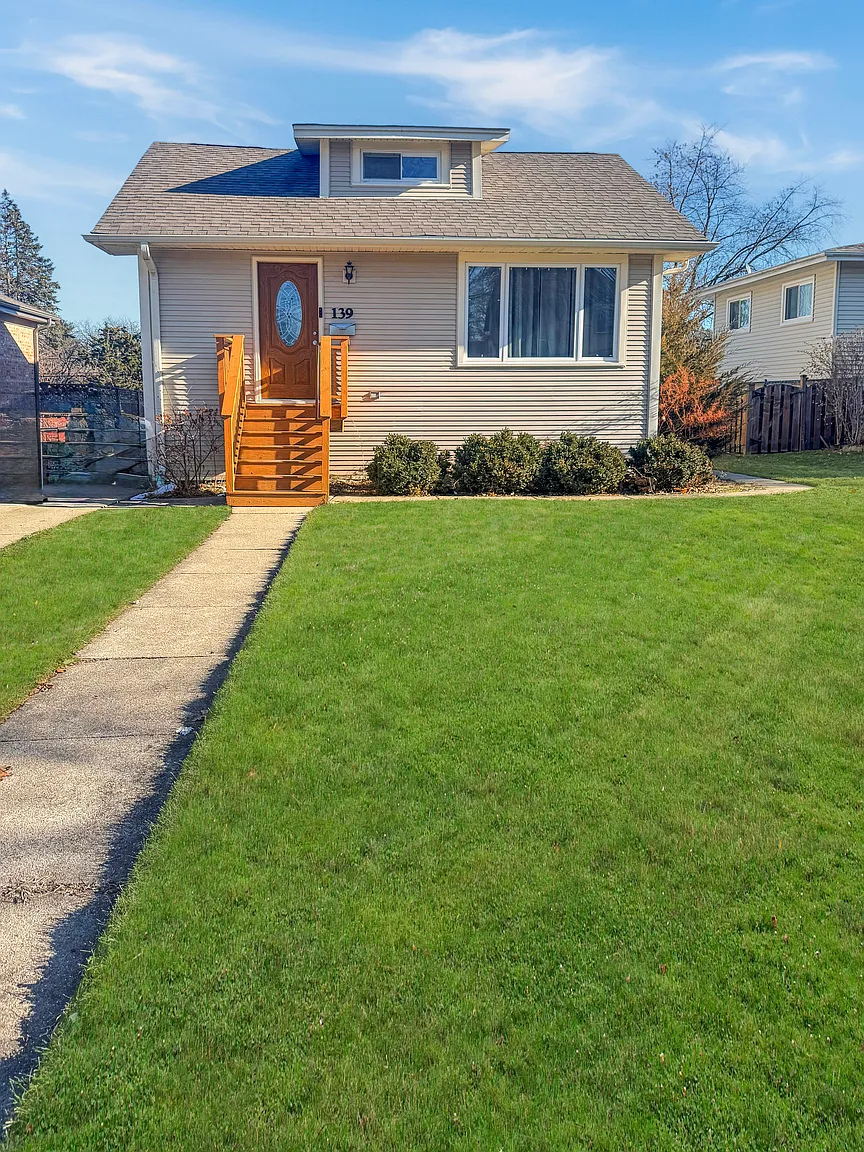 139 S Michigan Ave photo 1