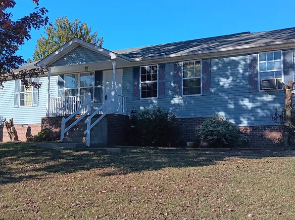 107 Grant Ave, Oak Grove, KY 42262