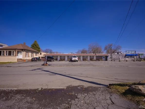 6908 Buffalo Ave #4, Niagara Falls, NY 14304