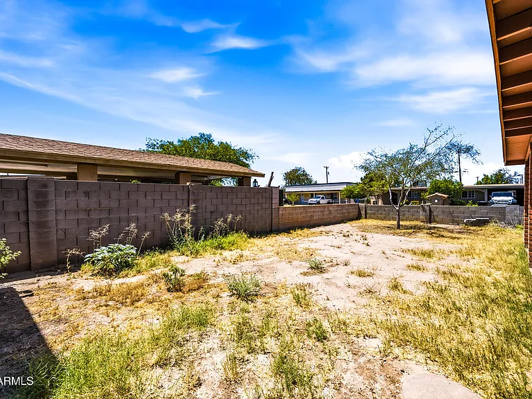 3905 W Almeria Rd #2 — Photo 17