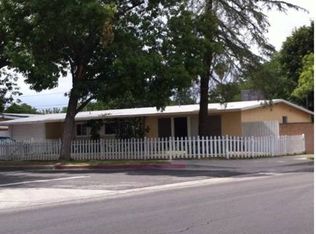 19501 Arminta St, Reseda, CA 91335