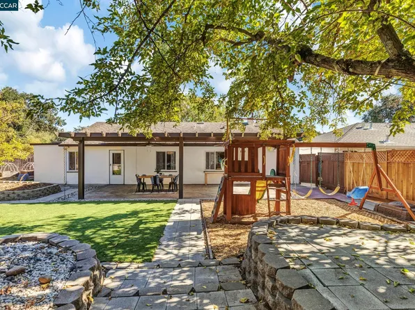 1162 Francine Ct, Concord, CA 94518