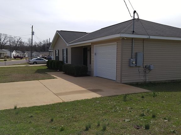 3rd image of 4041 Cherrystone Cir