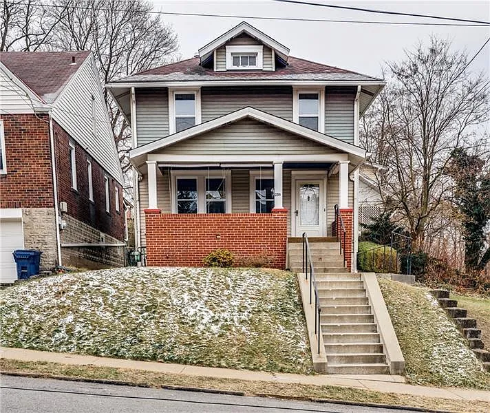 235 Grant Ave photo 1