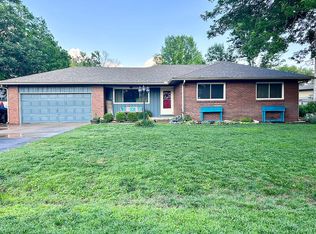 360 S Parkridge Rd, Wichita, KS 67209