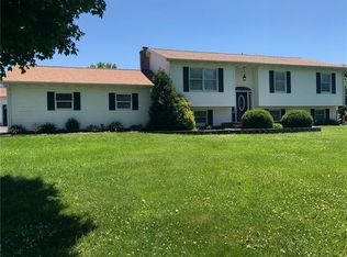 25 Steindurf Rd, West Middlesex, PA 16159