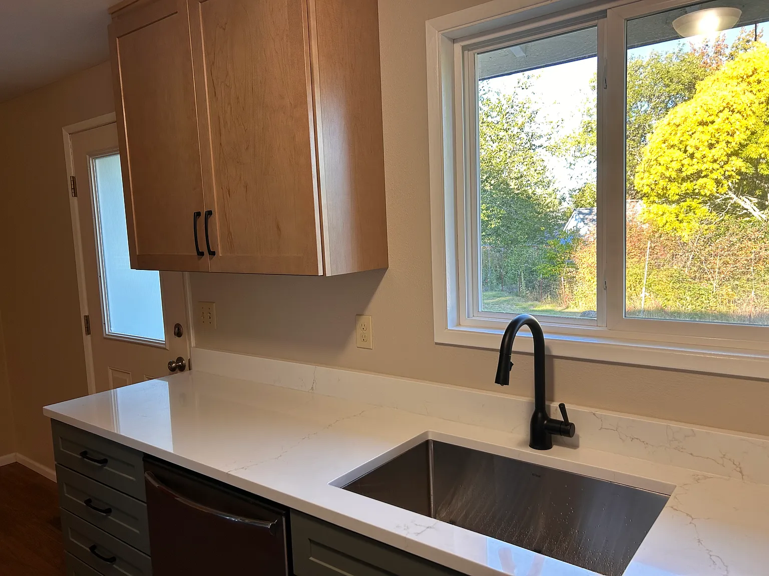 3 bed, 942 sqft, $2,275 — Photo 4