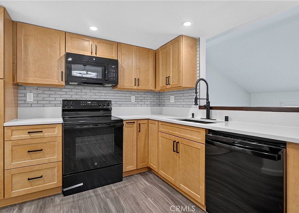 1st image of 648 Coronado Ave