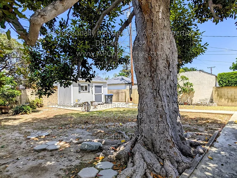1022 N Baker St — Photo 31