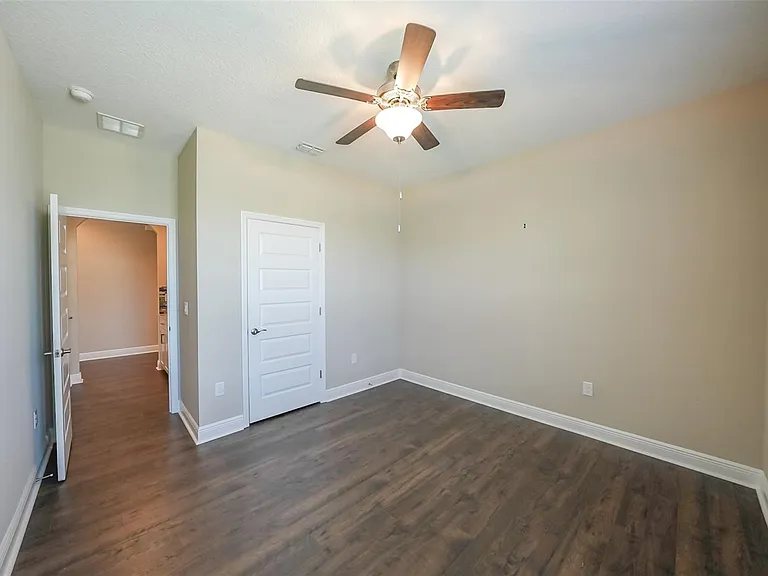 16284 Admirals Cove Ln — Photo 25