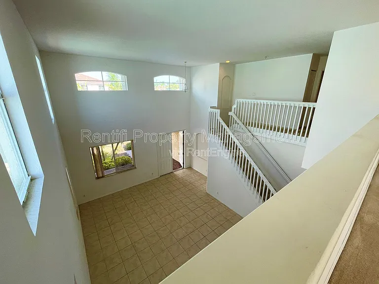 17038 Tremont St — Photo 11