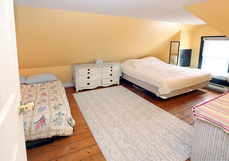 42 Lee Ave — Photo 9