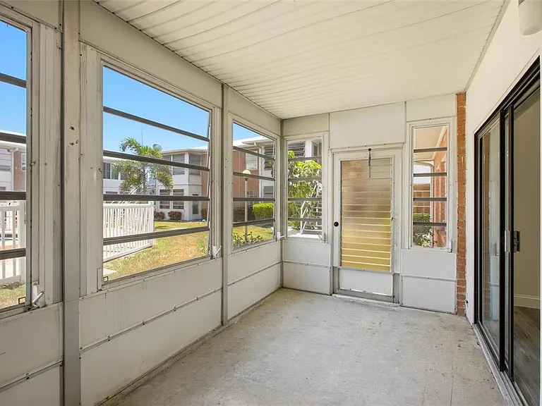 22333 Edgewater Dr #C2 — Photo 34