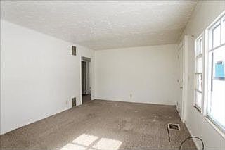 3rd image of 133 Lamora Ave