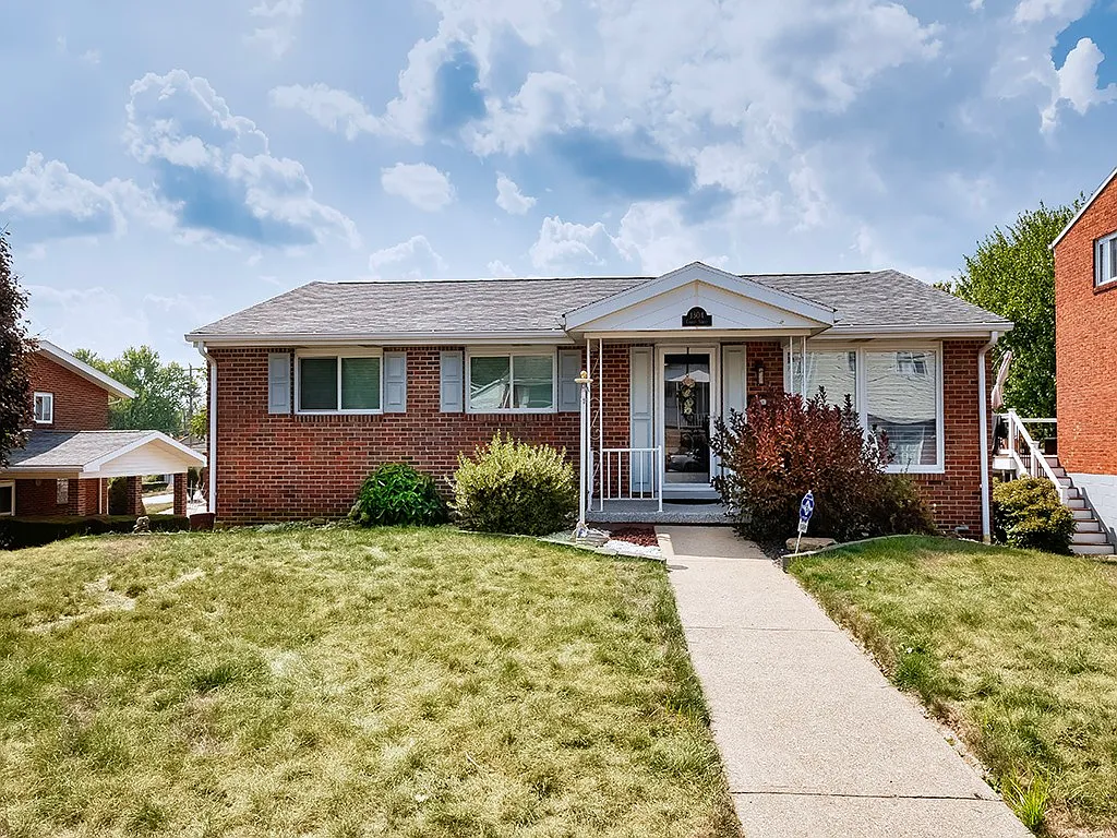 1304 Chaplin St photo 1