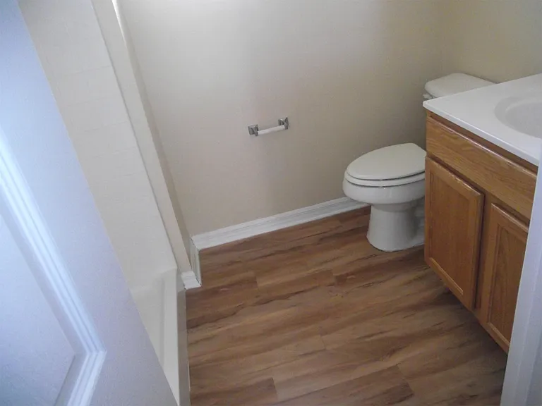 255 Lobelia Dr — Photo 9