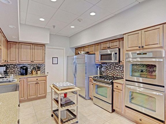 5th image of 5380 N Ocean Dr APT 5B