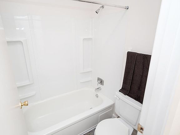 4th image of 15448 Black Birch Dr APT 7