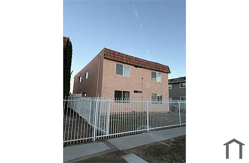 38610 Larkin Ave Photo 1