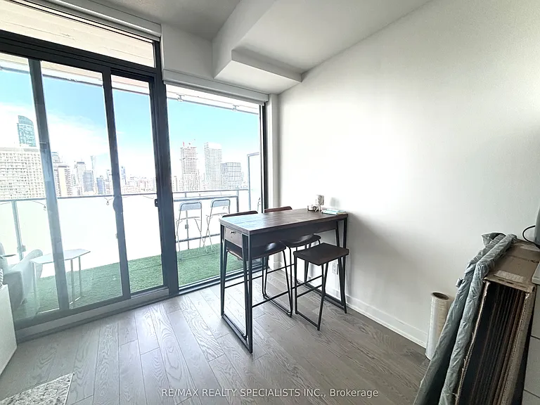 25 Richmond St E #3214 — Photo 3