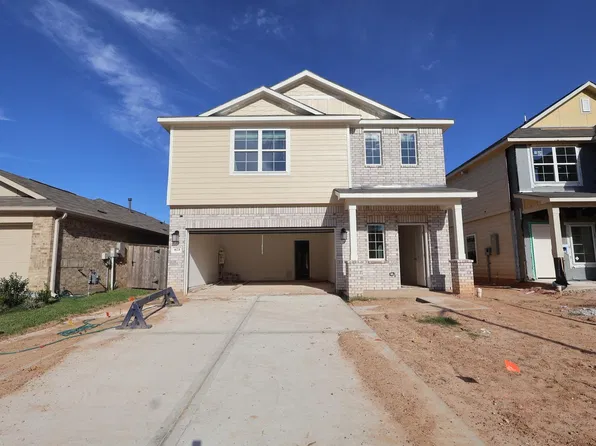 673 Falling Cave Dr, Willis, TX 77378