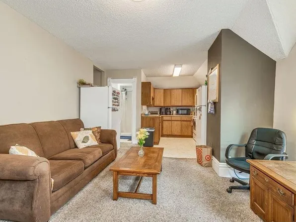 1045 Cromwell Ave #1, Saint Paul, MN 55114