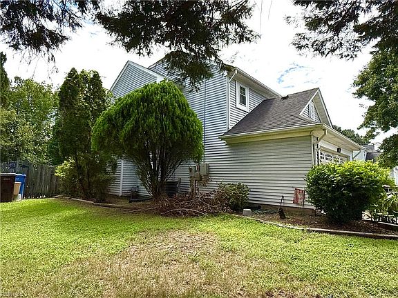 3rd image of 209 Springbrook Ln