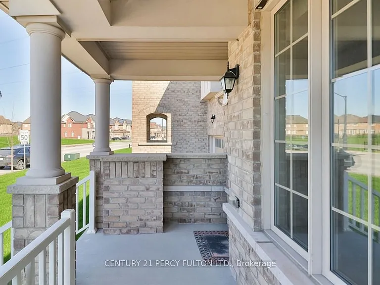 115 Bonnie Braes Dr — Photo 3