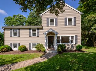 11 Marian St, Stamford, CT 06907