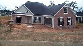 1st image of 261 Southbank Drive